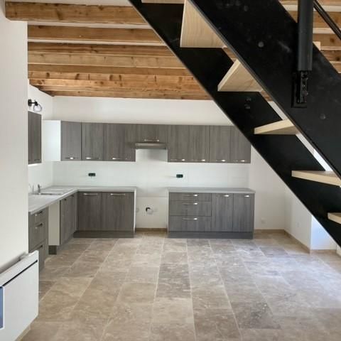 Location Maison 4 pièces 120m² BELLEVILLE 69220 - Photo 1