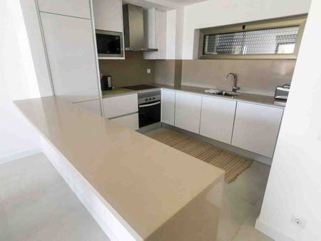 Apartamento T1 para Arrendamento Anual na Praia da Rocha - Photo 2