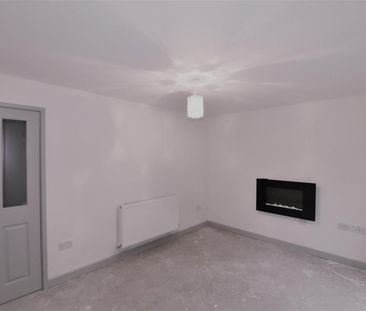 2 bedroom House To Let - Photo 2