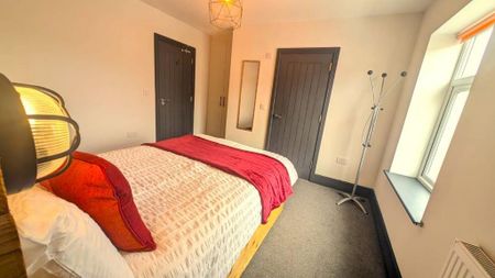 1 bedroom in a house share to rent - Photo 5