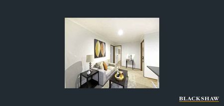 Well maintained three bedroom home in Florey - Photo 3