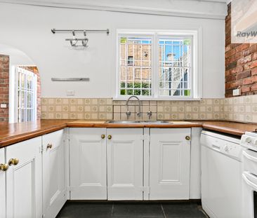 8 Greeves Street, Fitzroy VIC 3065 - House For Rent | Domain - Photo 6