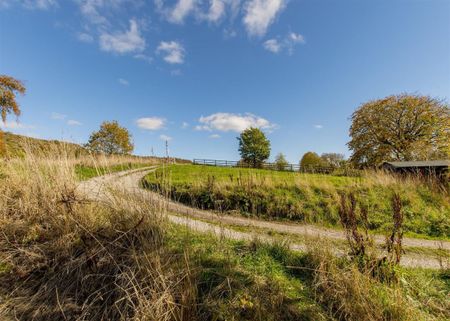 Main Road, Eyam, Hope Valley - Photo 3