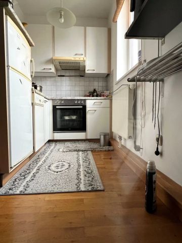 TEILMÖBLIERTE 3 ZIMMER-ALTBAUWOHNUNG - GÜRTELSTRASSE 27 - Photo 4