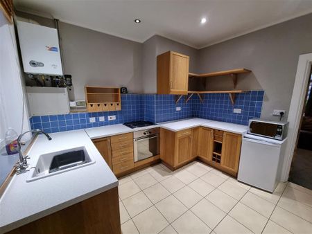 2 bedroom property to rent - Photo 3