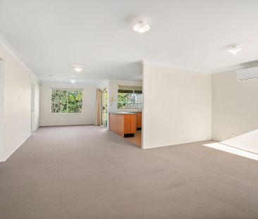 Spacious Home with Modern Features - Photo 4