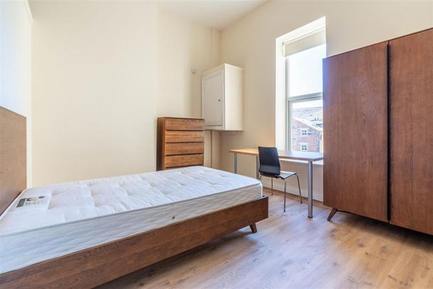 3 bedroom apartment to rent - Photo 1