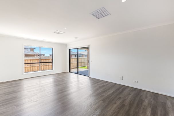 9 Overture Road, Strathtulloh VIC 3338 - House For Rent | Domain - Photo 1