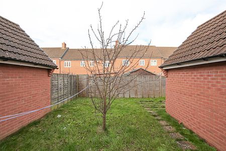 Rookery Court, Didcot - Photo 5