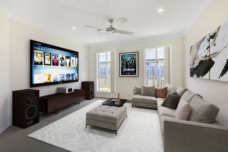 SPACIOUS FAMILY HOME IN A GREAT LOCATION! - Photo 4
