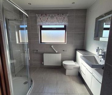 182 Mealough Road, Carryduff, Belfast, BT8 8LY - Photo 3