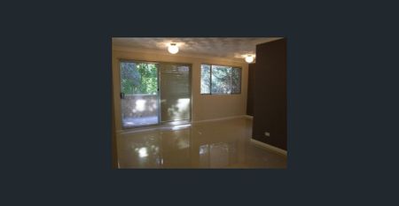 Modern two bedroom apartment walk to Epping Station - Photo 2