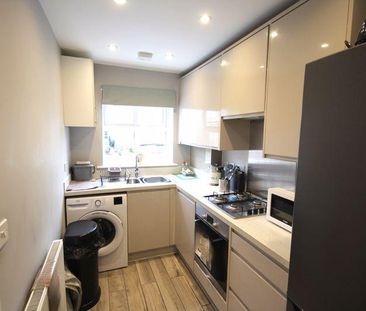 2 bedroom terraced house to rent - Photo 5