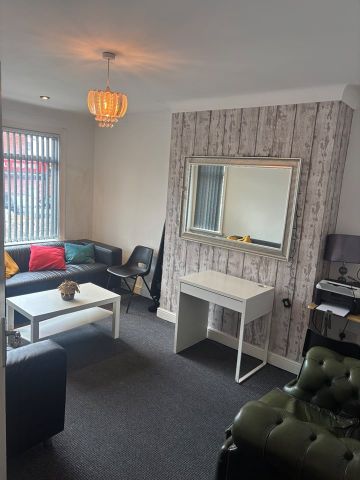 Room in a Shared House, Mayville Avenue, LS6 - Photo 2
