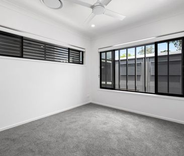 Four Bedroom Modern Townhome I DUCTED A/C I RESORT-STYLE POOL - Photo 1