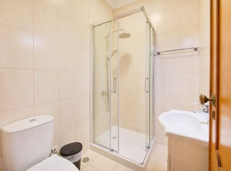 Alameda das Linhas de Torres, Lisbon, Lisbon 1750-248 - Photo 3