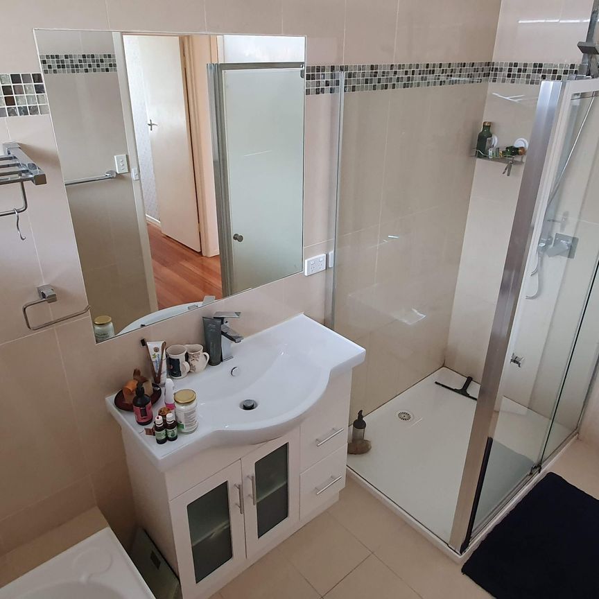 Mount Waverley - Photo 1