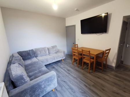 4 bedroom house share to rent - Photo 4