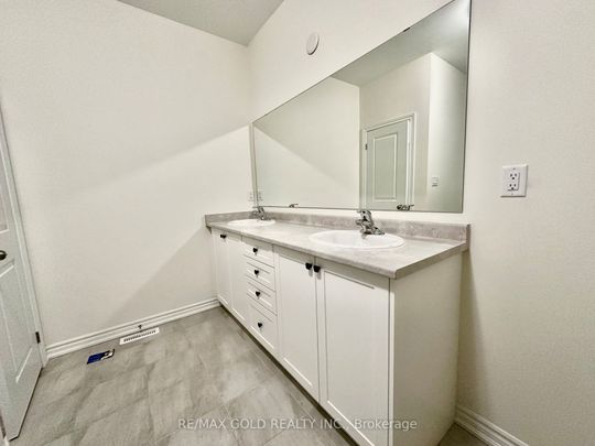 For Lease - 49 SINGHAMPTON Road, Vaughan, Ontario - Photo 1