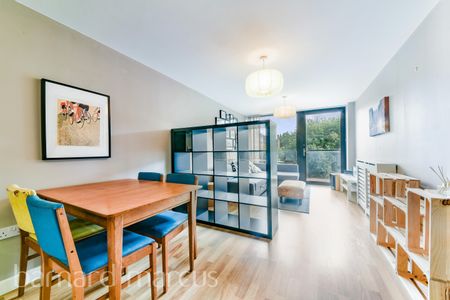 Bloemfontein Road, London - Photo 4