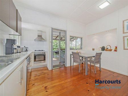35 Jerome Street, Coorparoo QLD 4151 - House For Rent | Domain - Photo 2
