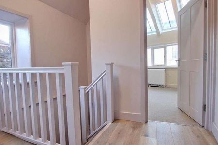Lairgate, Beverley, HU17 - Photo 2