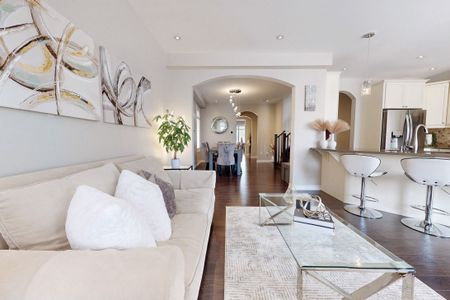 For Lease - 1042 Tock Close, Milton, Ontario - Photo 4