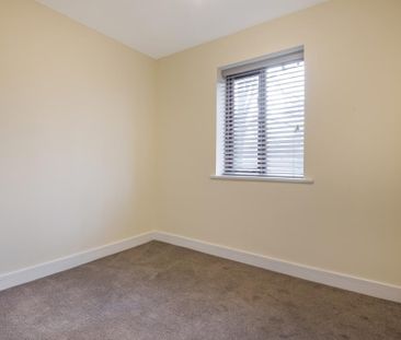 3 bedroom end of terrace house to rent - Photo 5