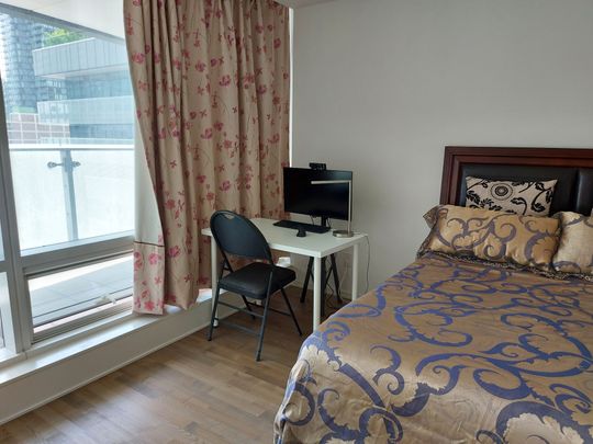 For Lease - 1 Bloor Street Unit# 502, Toronto, Ontario - Photo 1