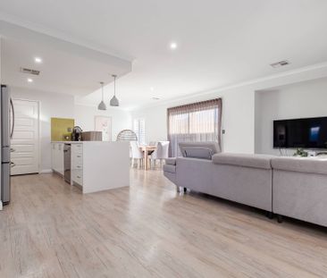 Amberton Estate Coastal Charm - Photo 2