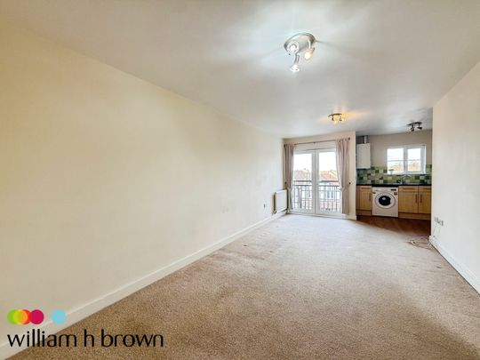 Fleming Road, Grays, Chafford Hundred - Photo 1