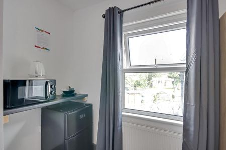 5 bedroom terraced house to rent - Photo 2