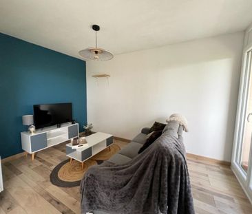 Location Appartement 4 pièces 77m² ROANNE 42300 - Photo 1