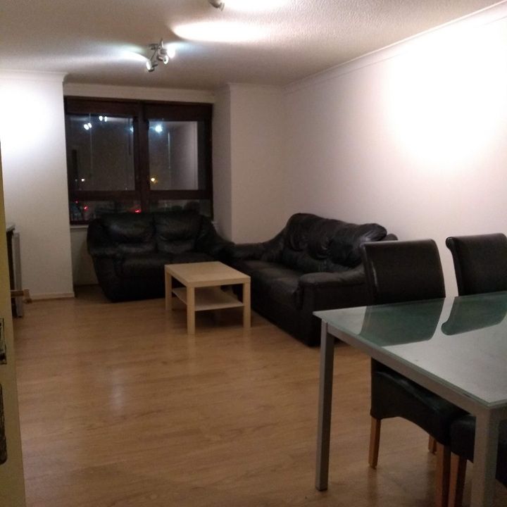 2 Bed Flat, Middlesex Gardens, G41 - Photo 1