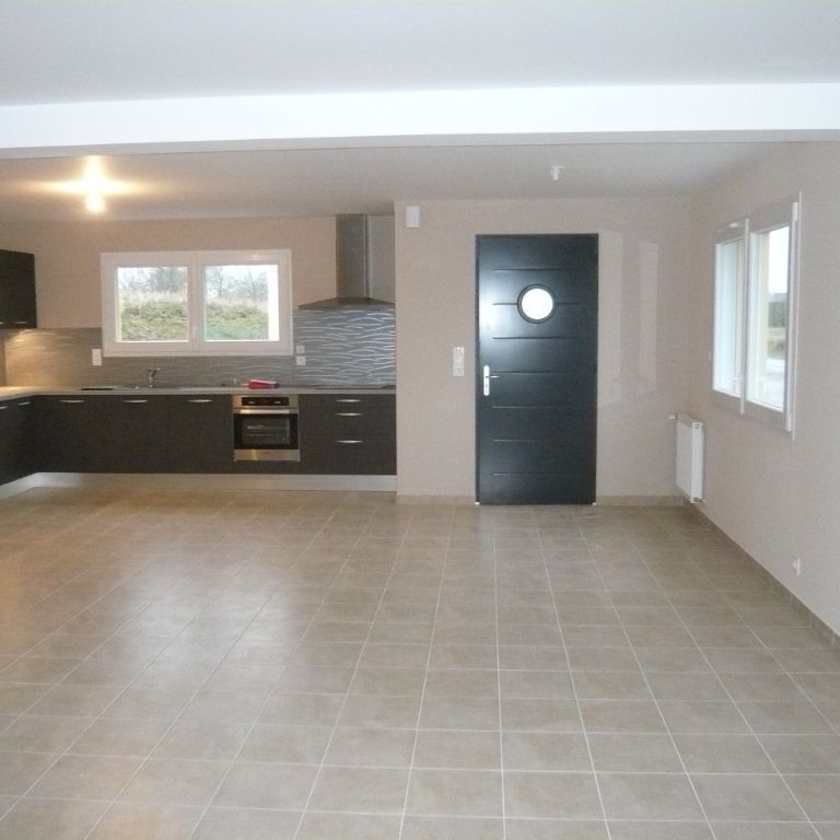 LAVAL Pavillon T6 BBC de 133 m² - Photo 1
