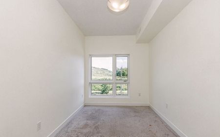 For Lease - 10 Palace Street Unit# C13, Kitchener, Ontario - Photo 4