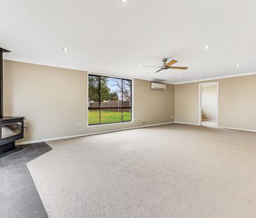 Low Maintenance Four Bedroom House - Photo 2