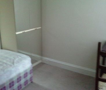 3 Bed Flat To Let - Student Accommodation Portsmouth - Photo 5