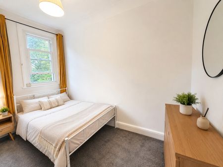 2 Bed Flat, Fulham Palace Road, SW6 - Photo 5