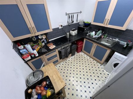 2 bedroom apartment to rent - Photo 5