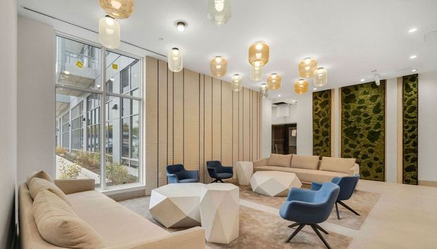 For Lease - 500 Plains Road, Burlington, Ontario - Photo 1