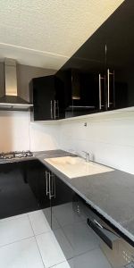 Location Appartement 2 pièces 45m² ISTRES 13800 - Photo 4