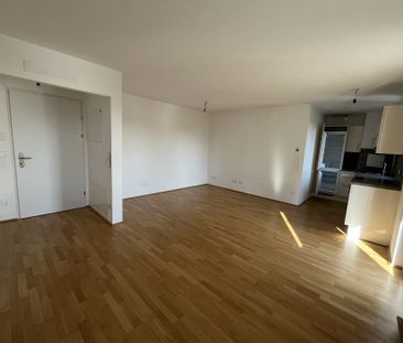 RIVOLO 23: Geräumige 2-Zimmer-Wohnung mit Balkon nahe Erlaaer Straß... - Photo 1