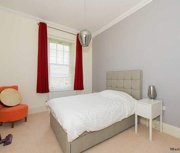 2 bedroom property to rent in Epsom - Photo 3