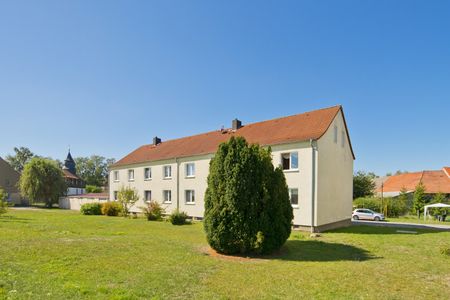 3-Raum-Wohnung in Söllnitz ländlich gelegen mit guter Anbindung zur Autobahn - Photo 2