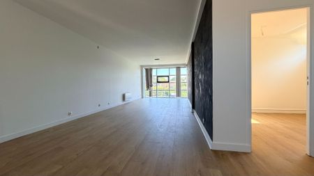Location Appartement 3 pièces 94m² - Photo 3