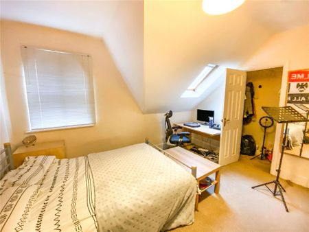 6 bedroom semi-detached house to rent - Photo 5