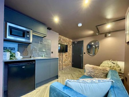 Studio to rent - Photo 5