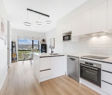 Modern 3 bedroom townhouse in Flat Bush! - Photo 6