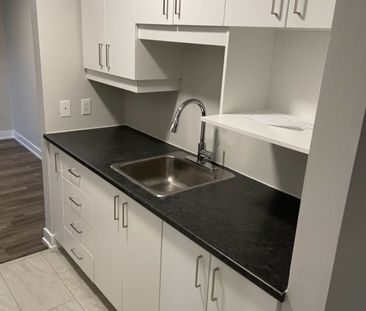 PREMIER MOIS GRATUIT! Appartement 2 Cha - Photo 1